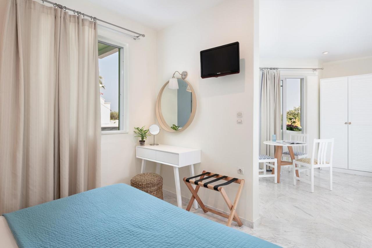 Villa Life Agia Marina Exterior foto