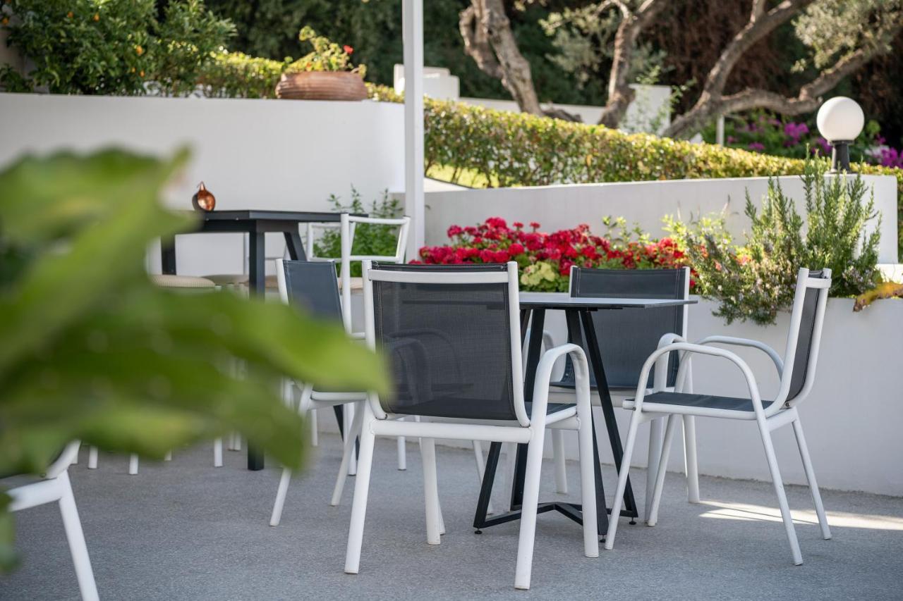 Villa Life Agia Marina Exterior foto